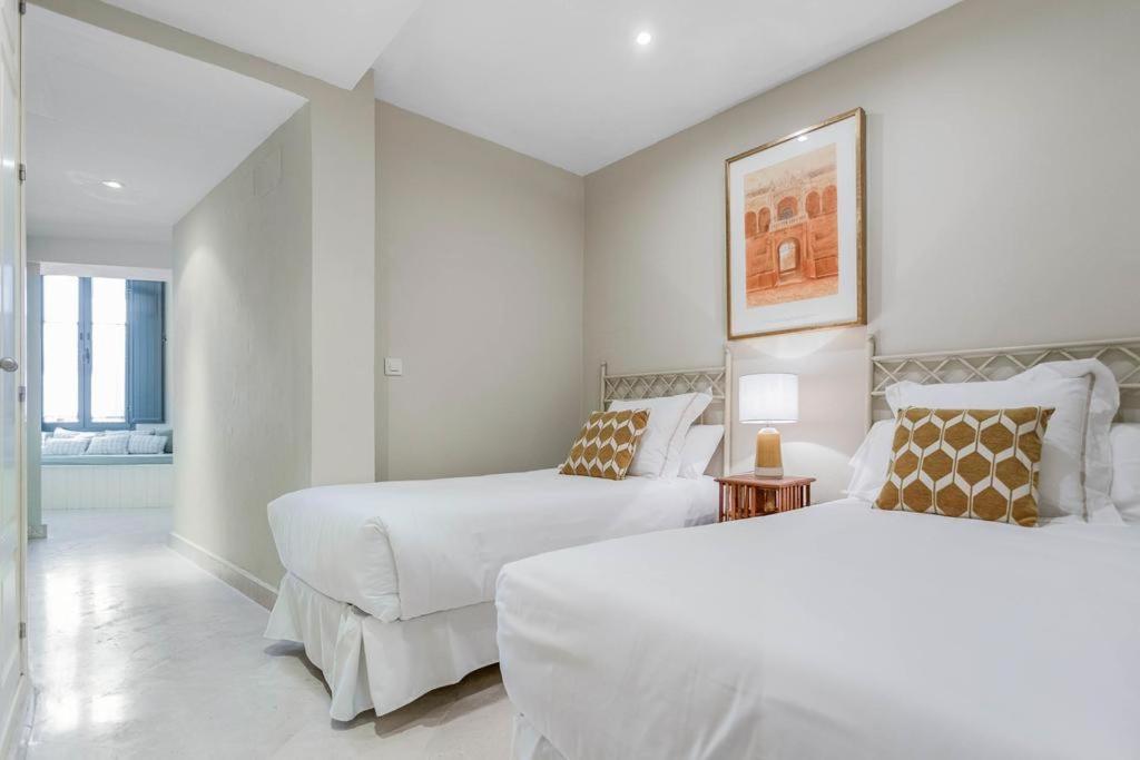 Fam Sevillian Townhouse Villa Севиля Екстериор снимка