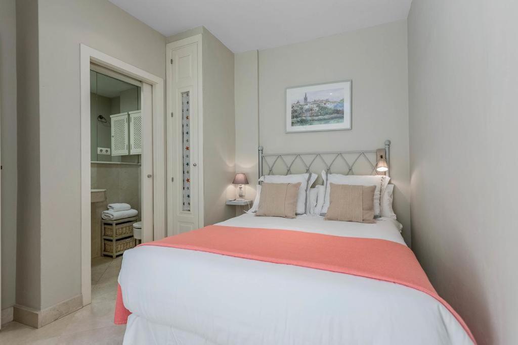 Fam Sevillian Townhouse Villa Севиля Екстериор снимка