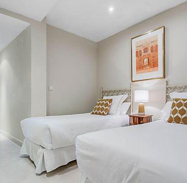 Fam Sevillian Townhouse Villa Севиля Екстериор снимка