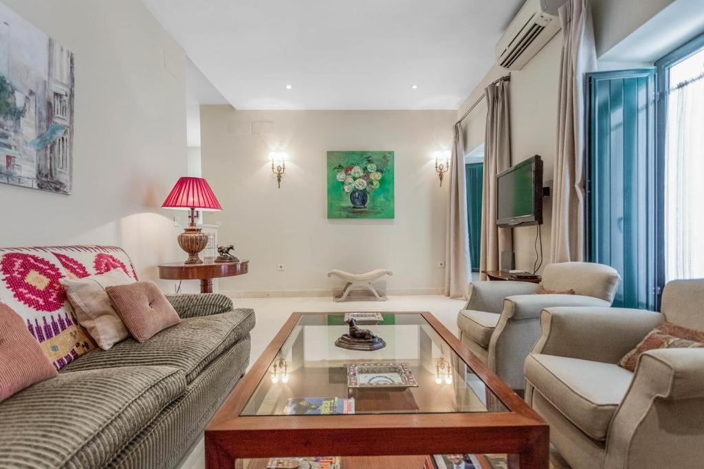 Fam Sevillian Townhouse Villa Севиля Екстериор снимка
